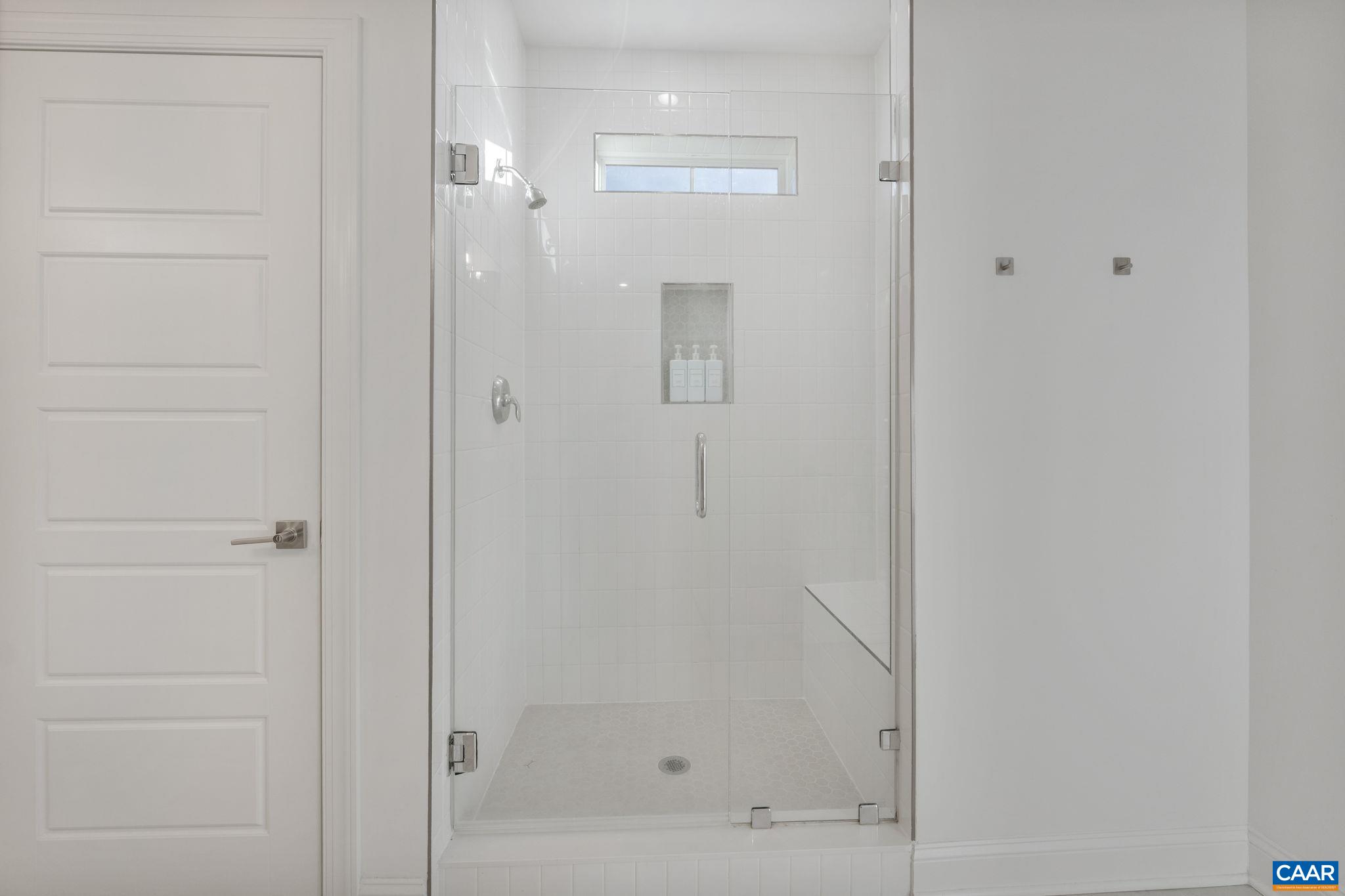 1006 BARKLEY VIEW CT