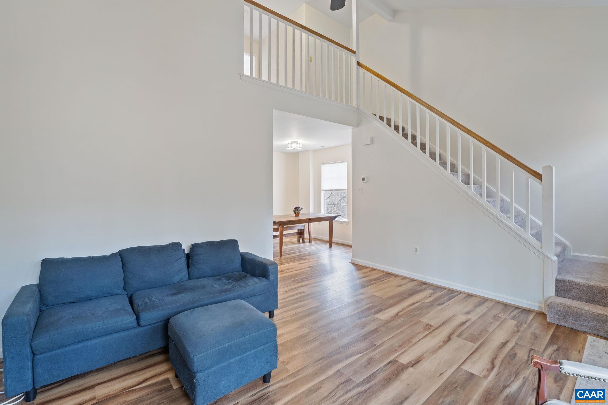 473 LARKSPUR RD