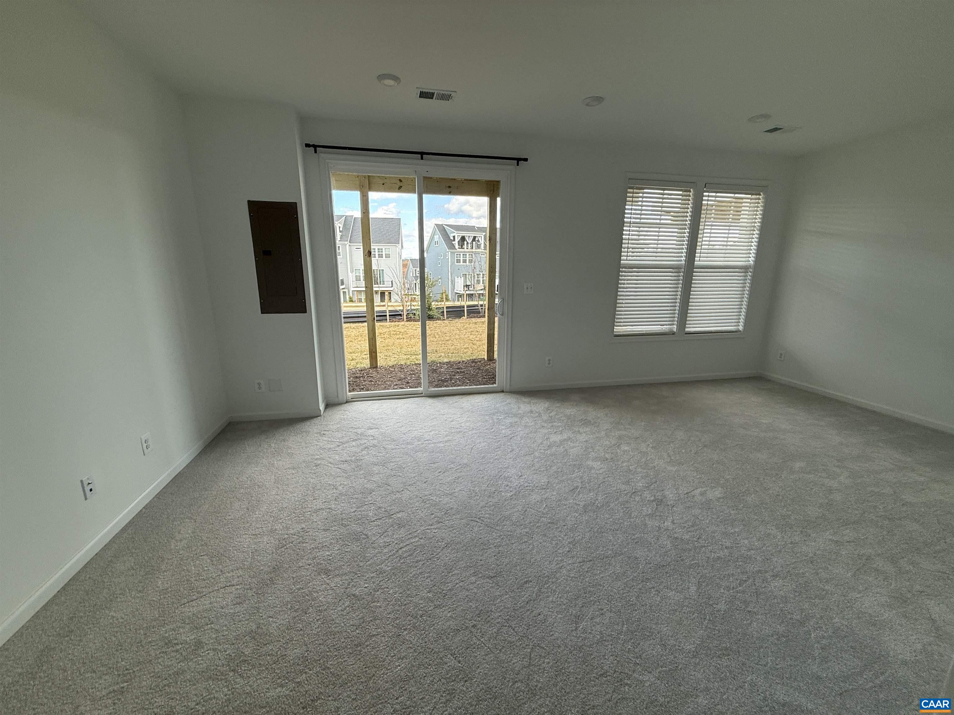 4029 TALEN LN