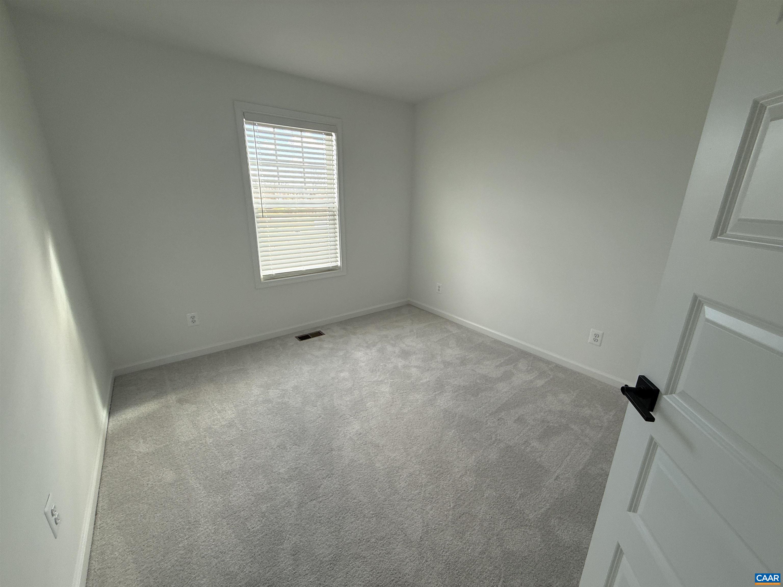 4029 TALEN LN