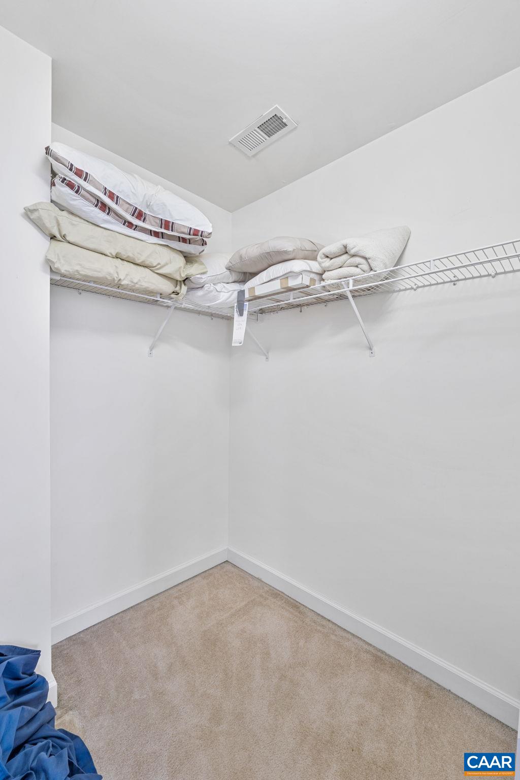 2325 RAVENSWOOD CT