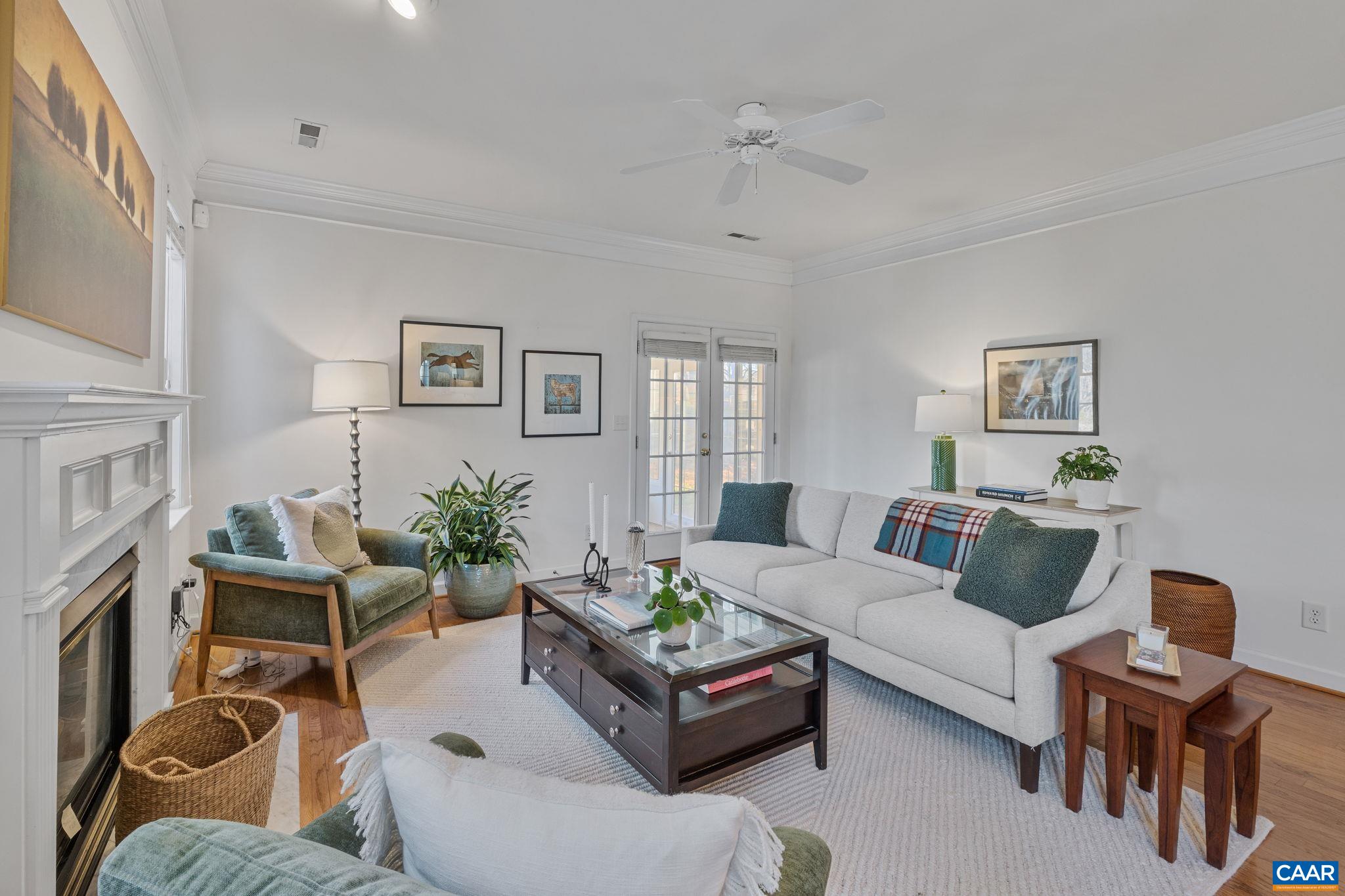 2325 RAVENSWOOD CT