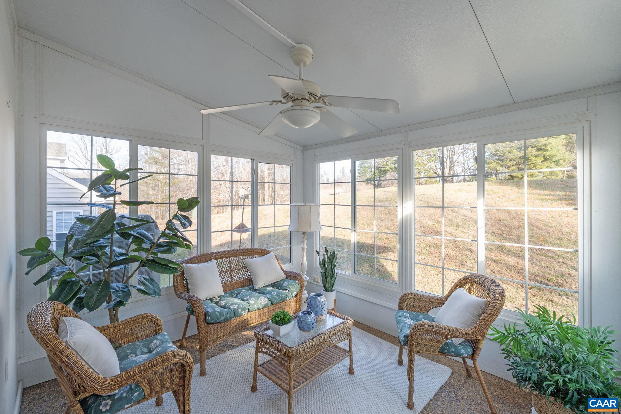 2325 RAVENSWOOD CT