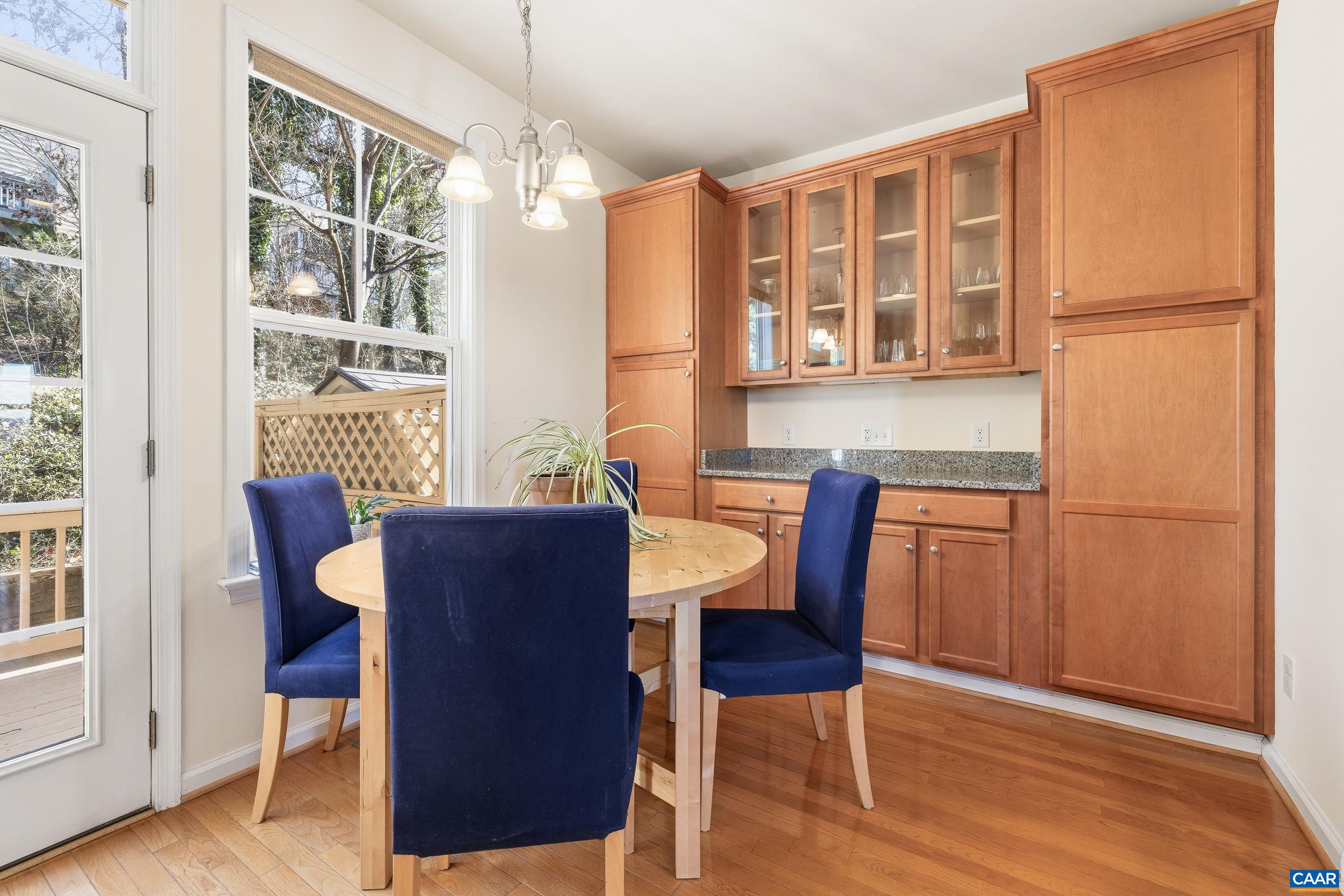 1372 STONEY RIDGE RD