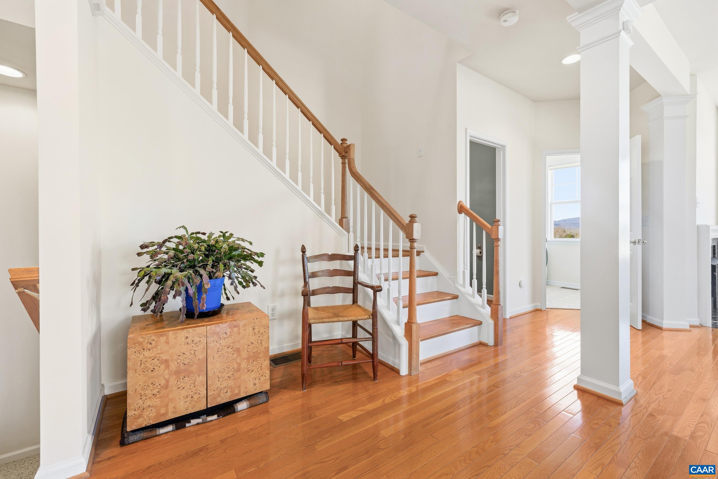 1372 STONEY RIDGE RD