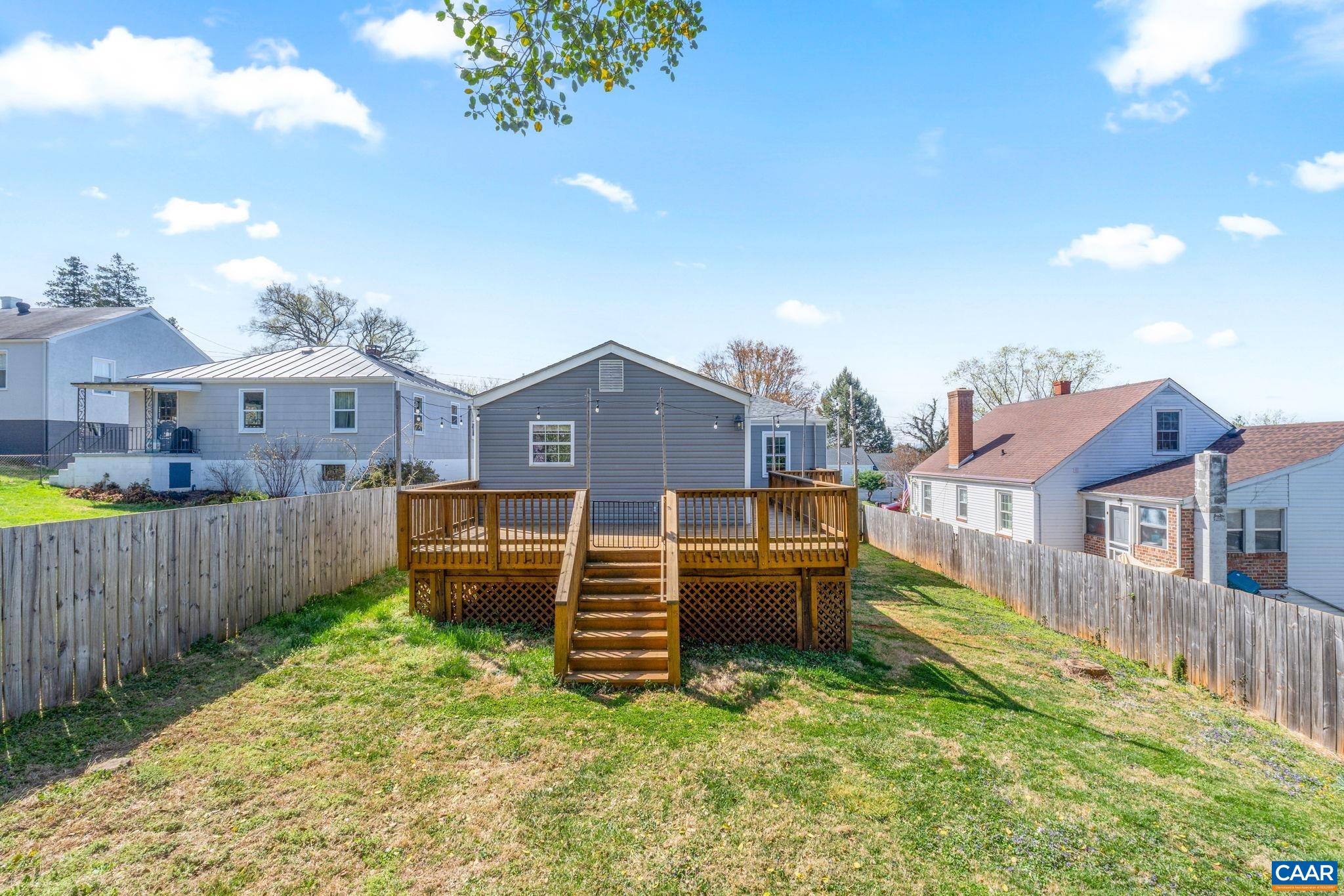 1007 MONTROSE AVE