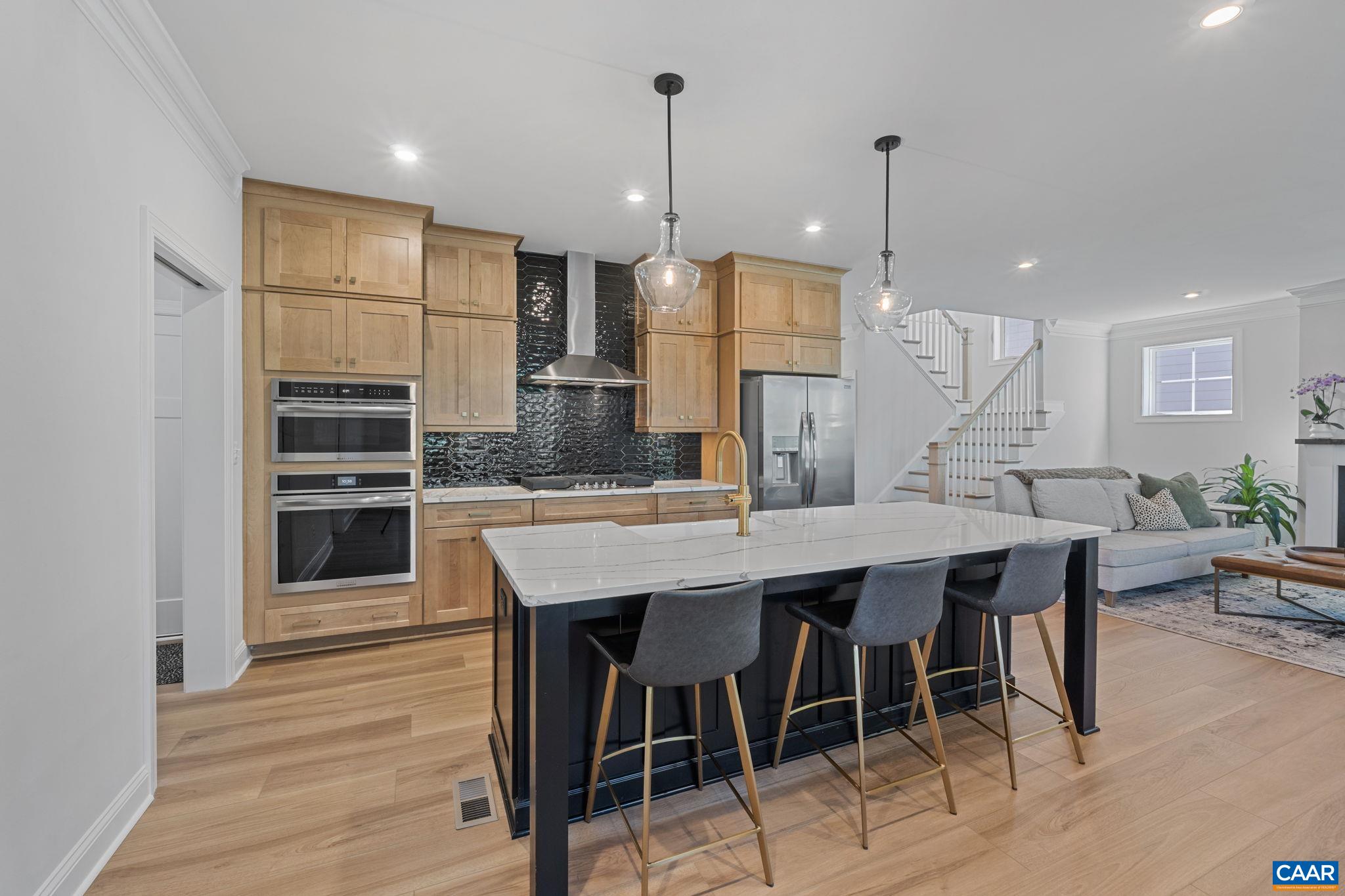 1169 SABLEWOOD DR