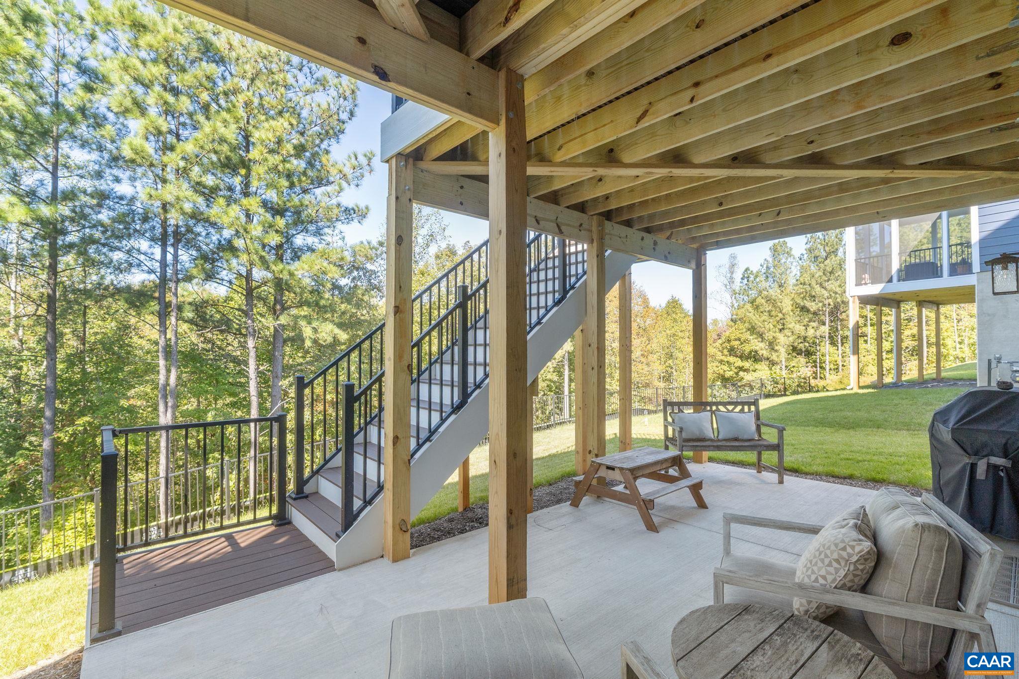 1169 SABLEWOOD DR