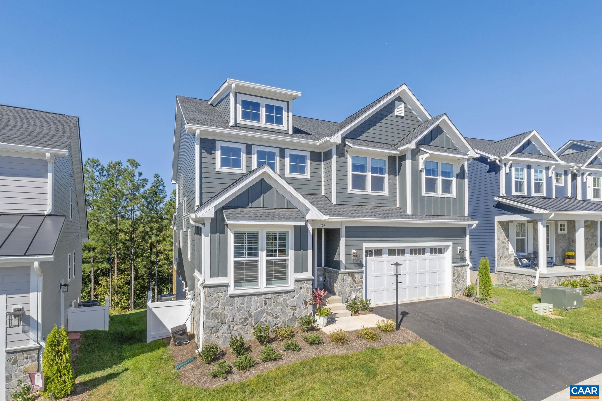 1169 SABLEWOOD DR