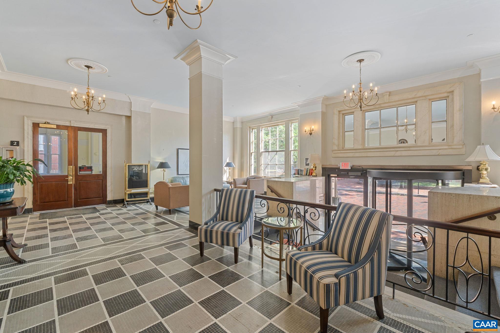 500 COURT SQ Unit: 406