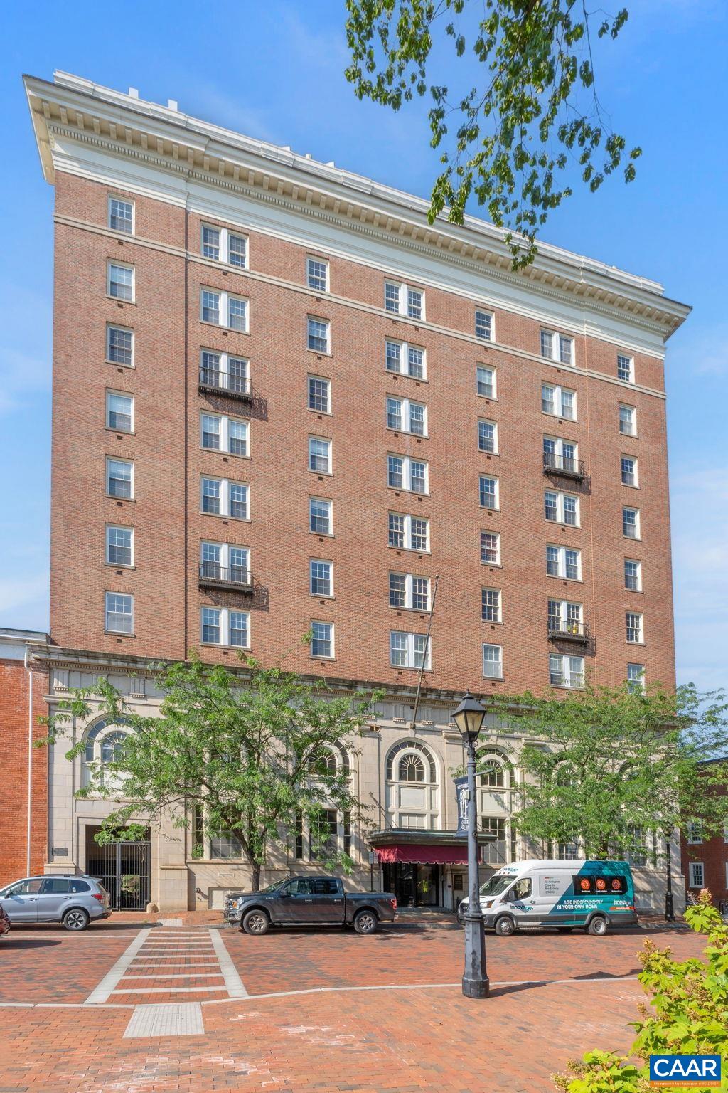 500 COURT SQ Unit: 406