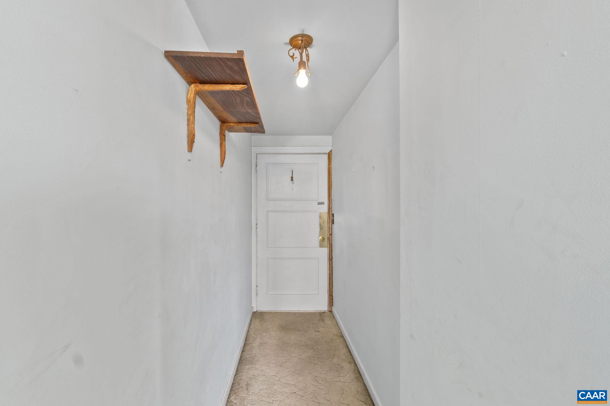 500 COURT SQ Unit: 406