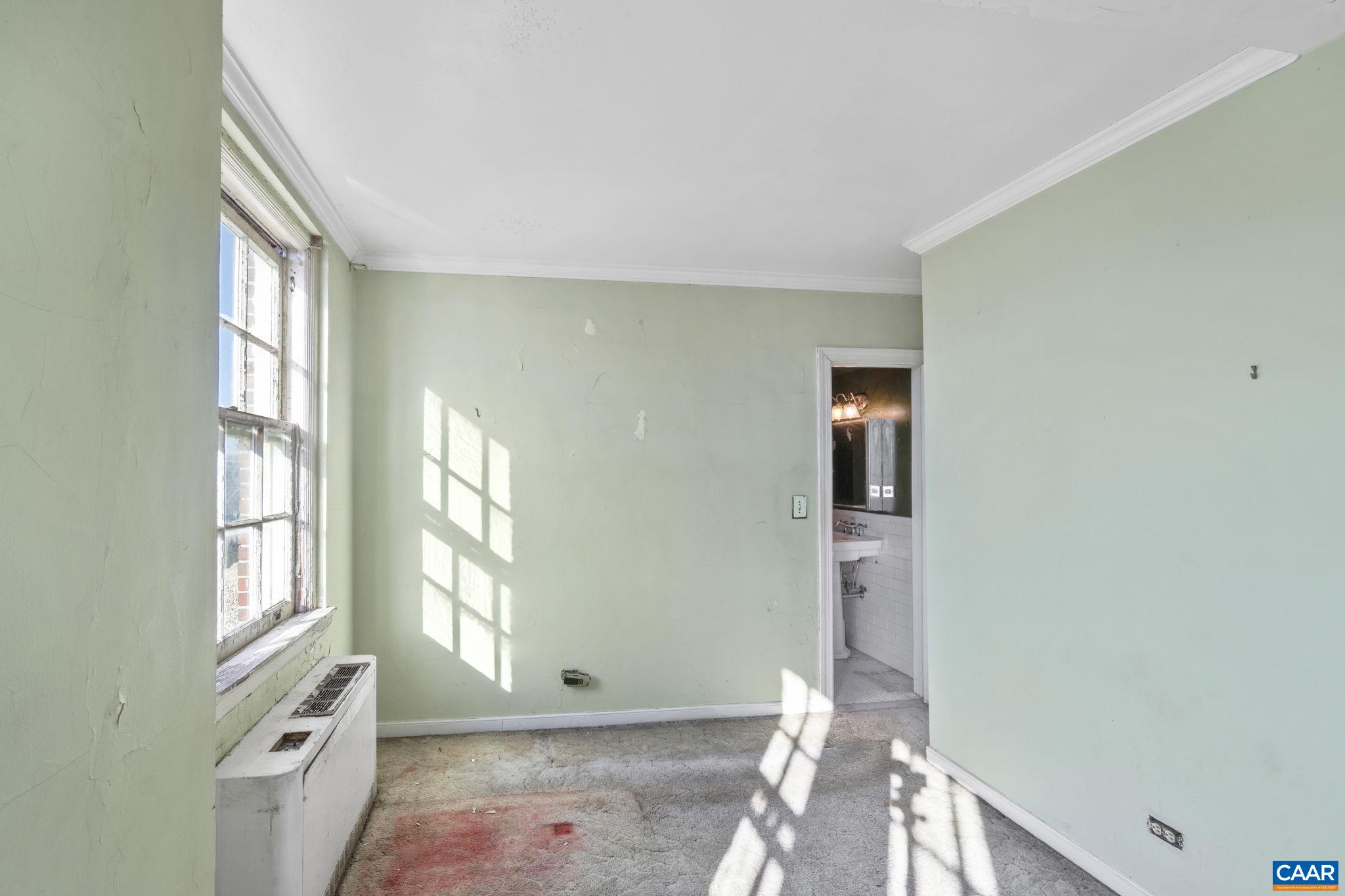 500 COURT SQ Unit: 406