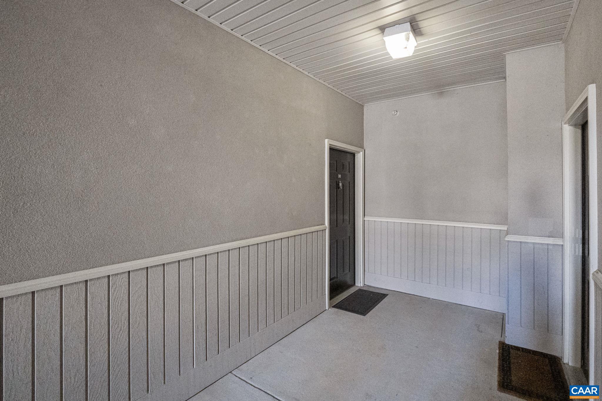 750 WALKER SQ Unit: 3B