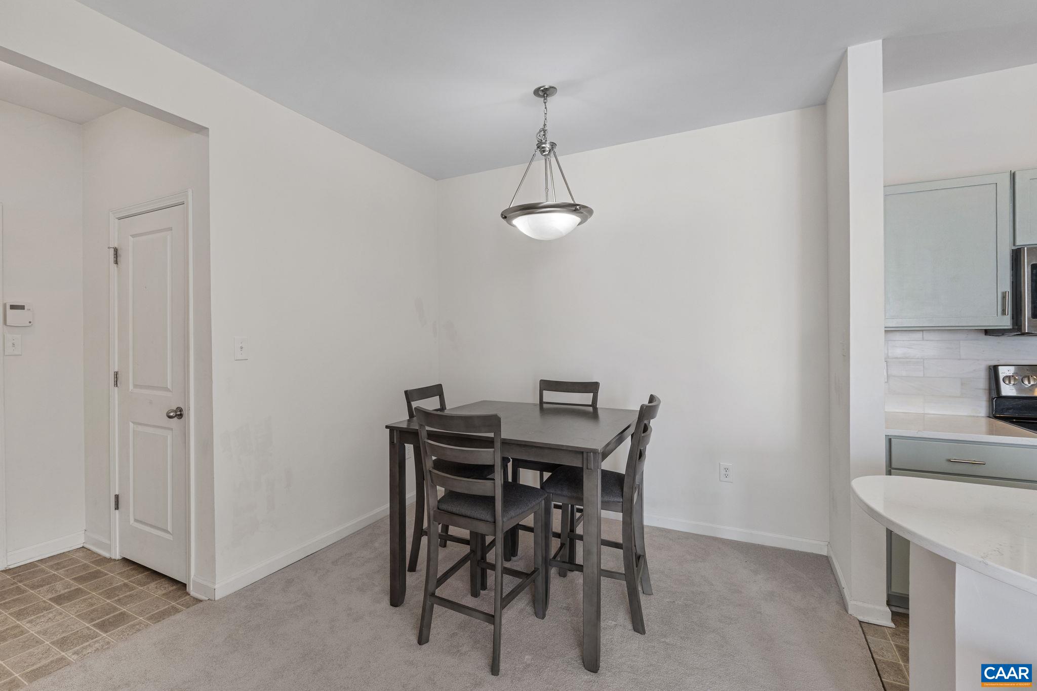 750 WALKER SQ Unit: 3B