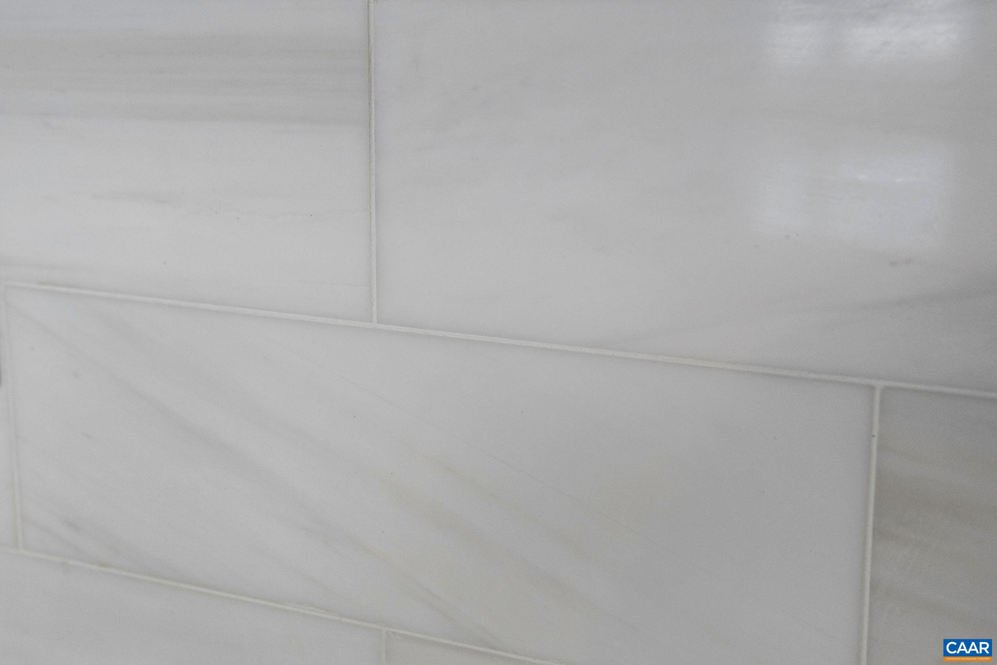 750 WALKER SQ Unit: 3B