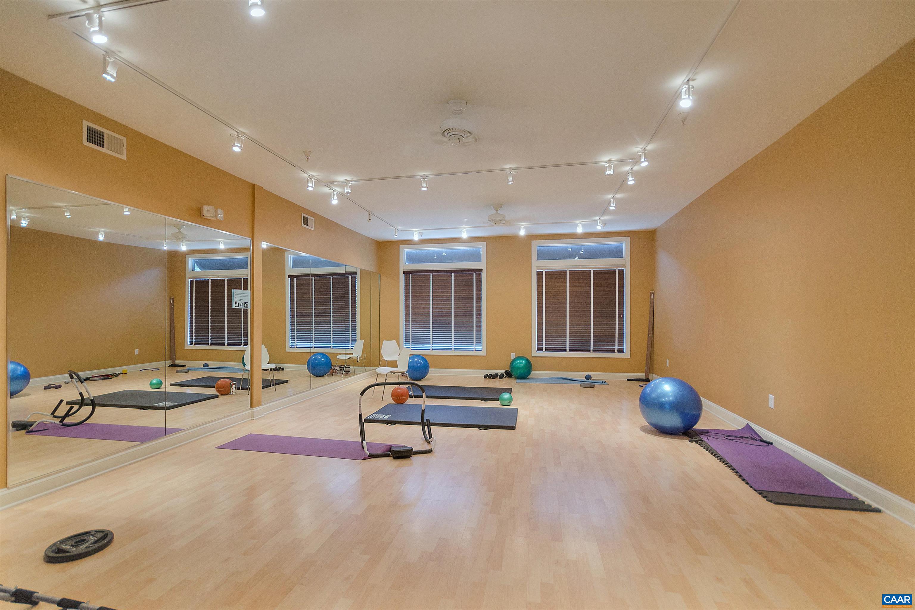 750 WALKER SQ Unit: 3B