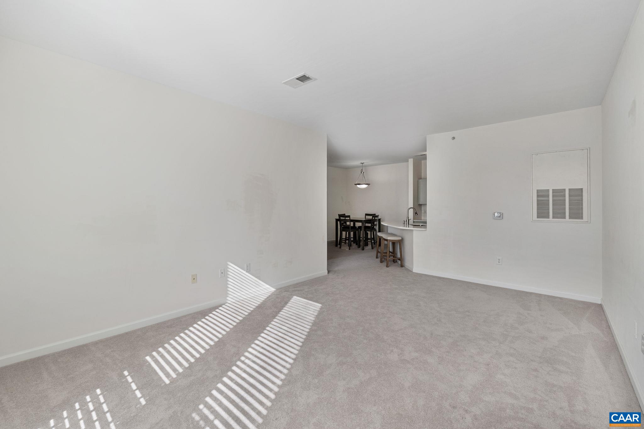 750 WALKER SQ Unit: 3B