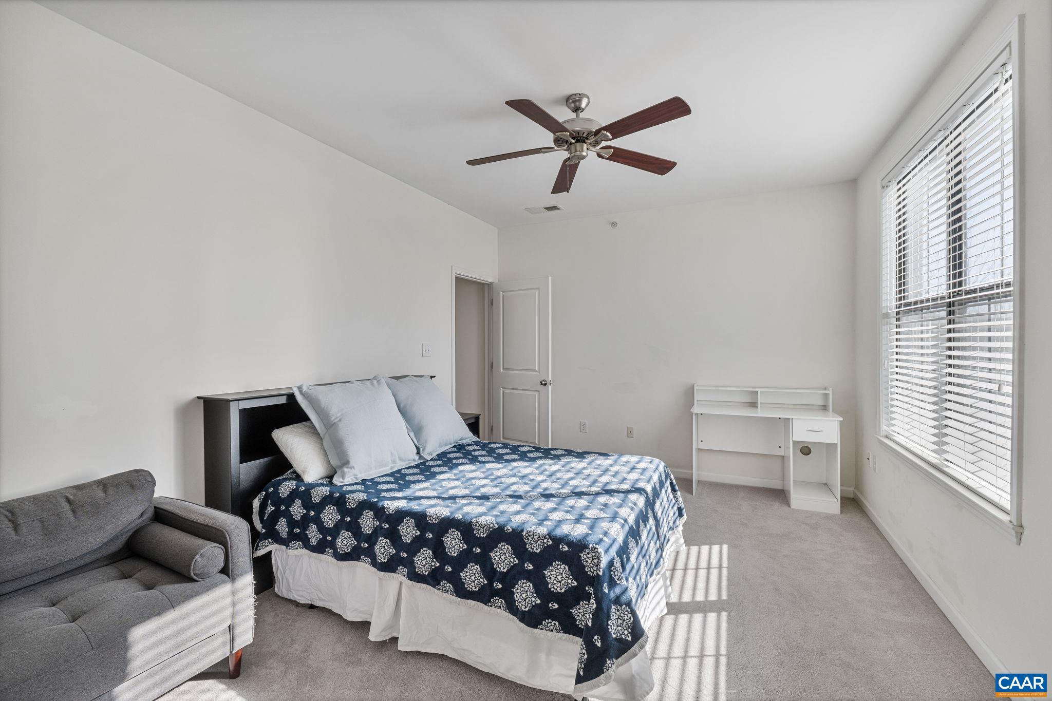 750 WALKER SQ Unit: 3B