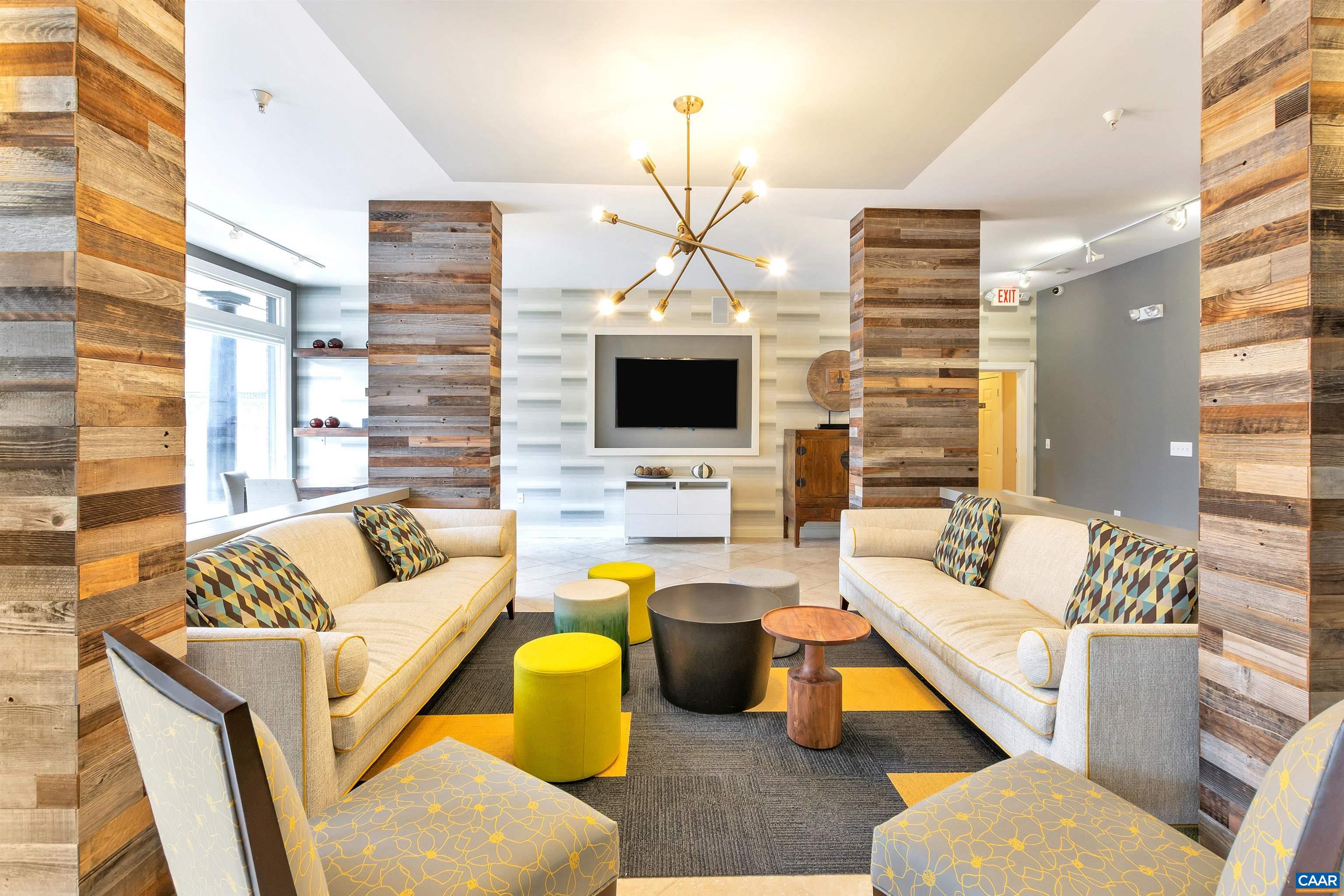 750 WALKER SQ Unit: 3B