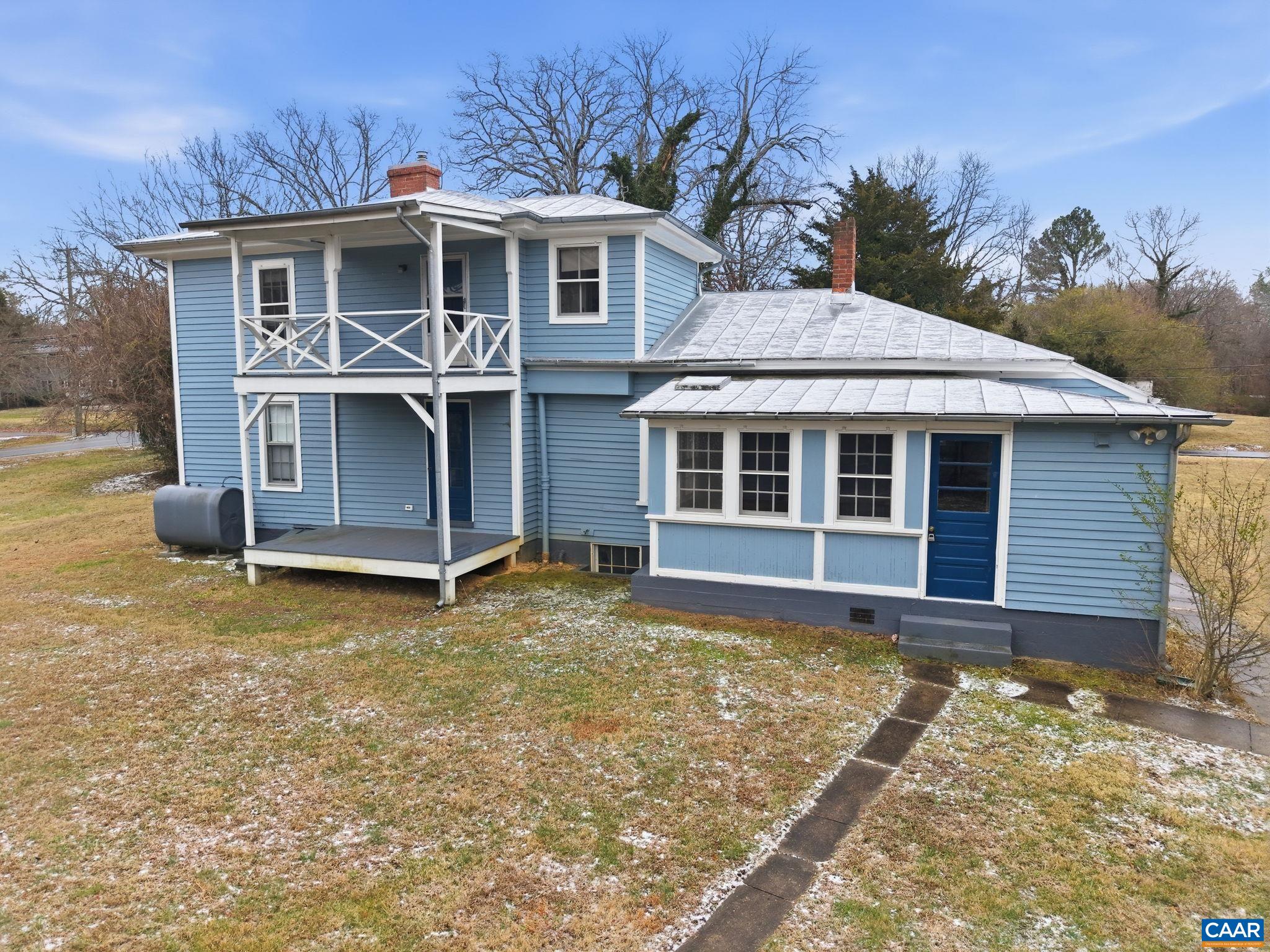 204 HOLLADAY AVE