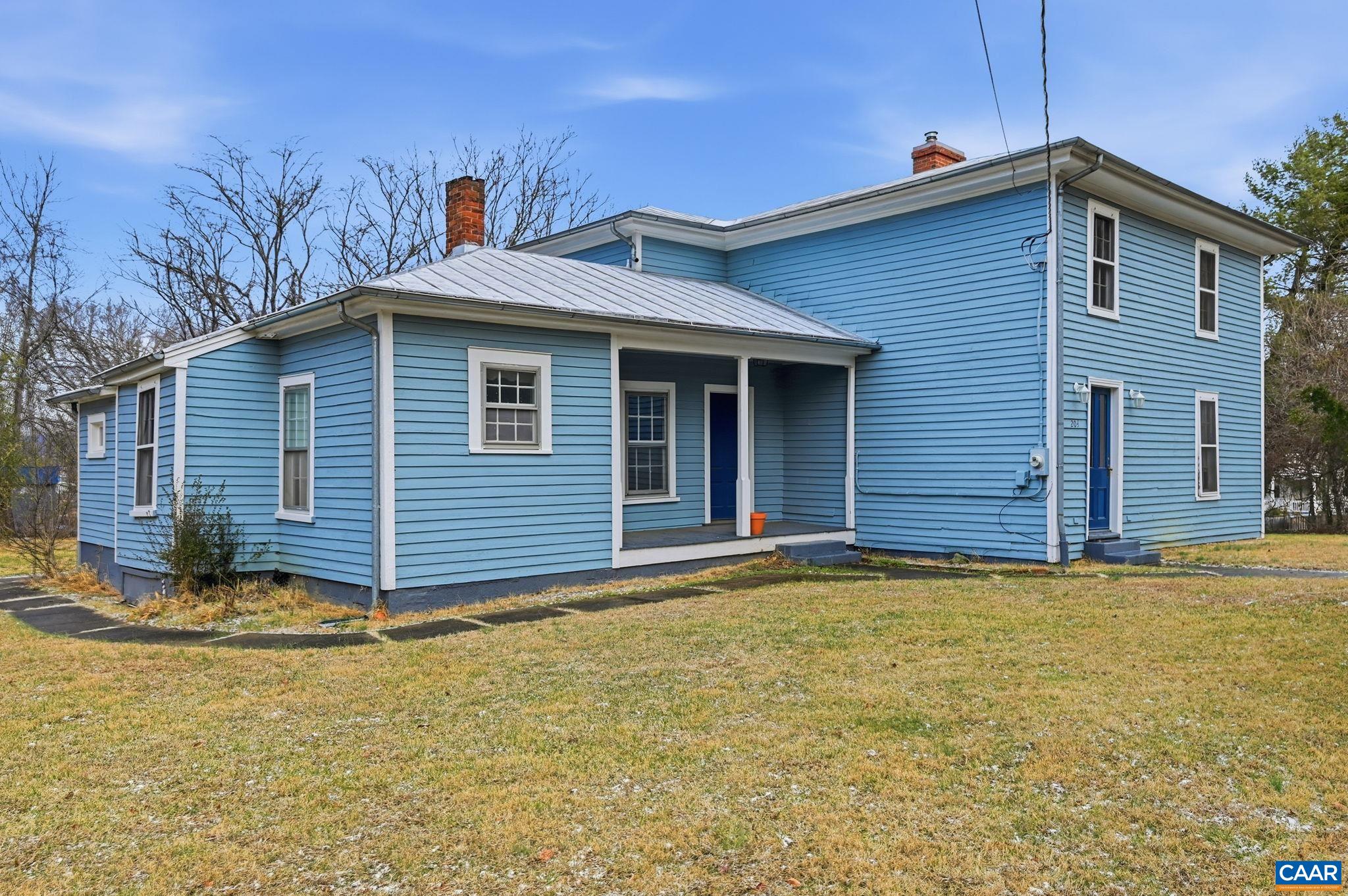 204 HOLLADAY AVE