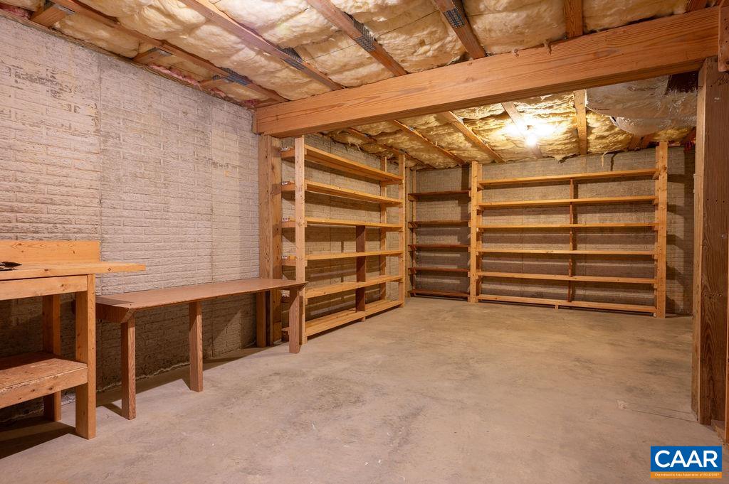 1101 TOWNE LN