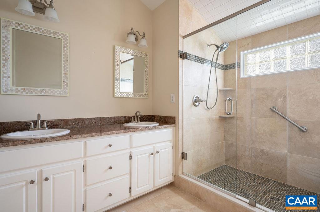 1101 TOWNE LN