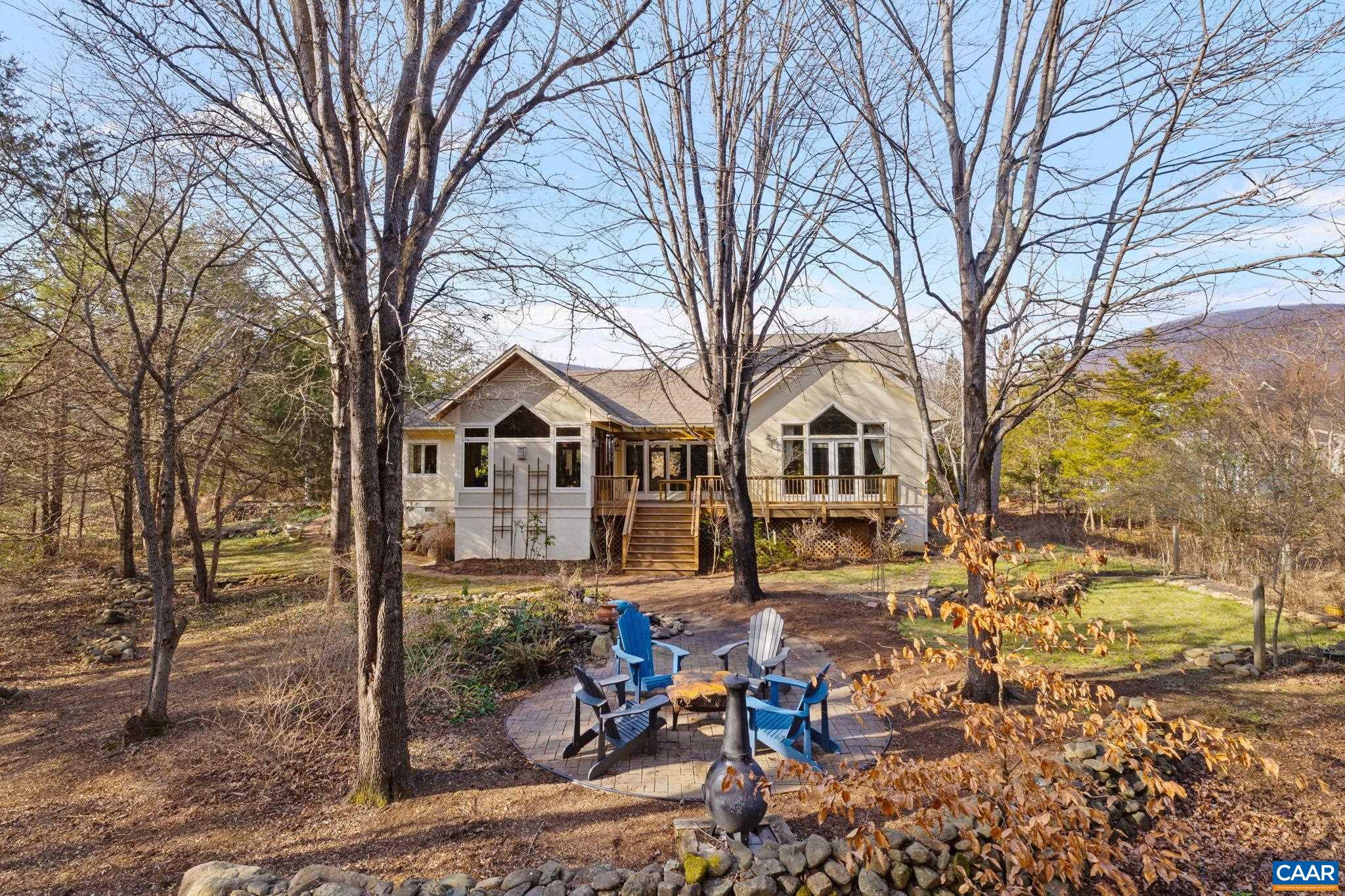 379 CEDAR MEADOW DR