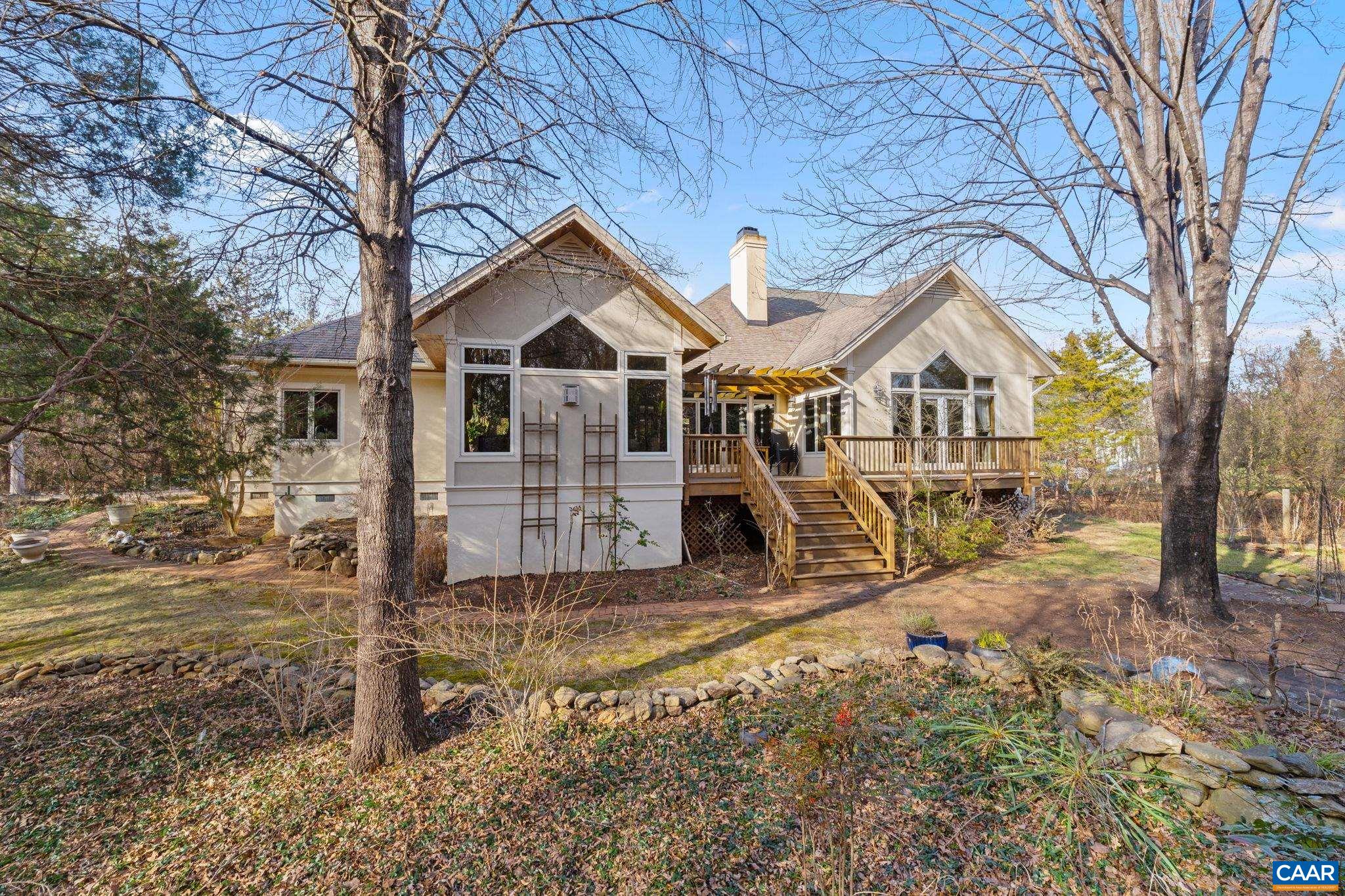 379 CEDAR MEADOW DR