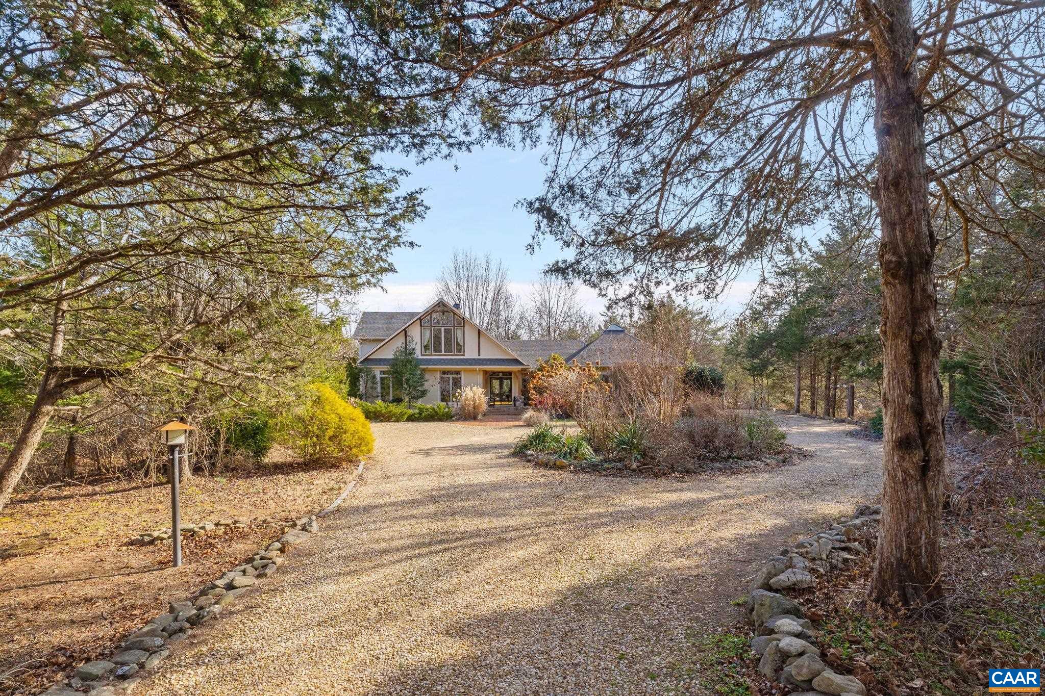 379 CEDAR MEADOW DR