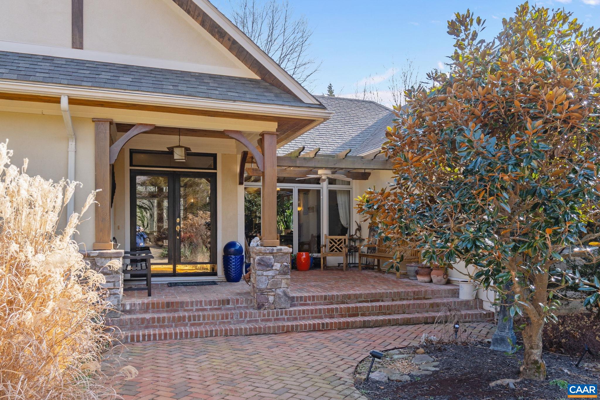 379 CEDAR MEADOW DR