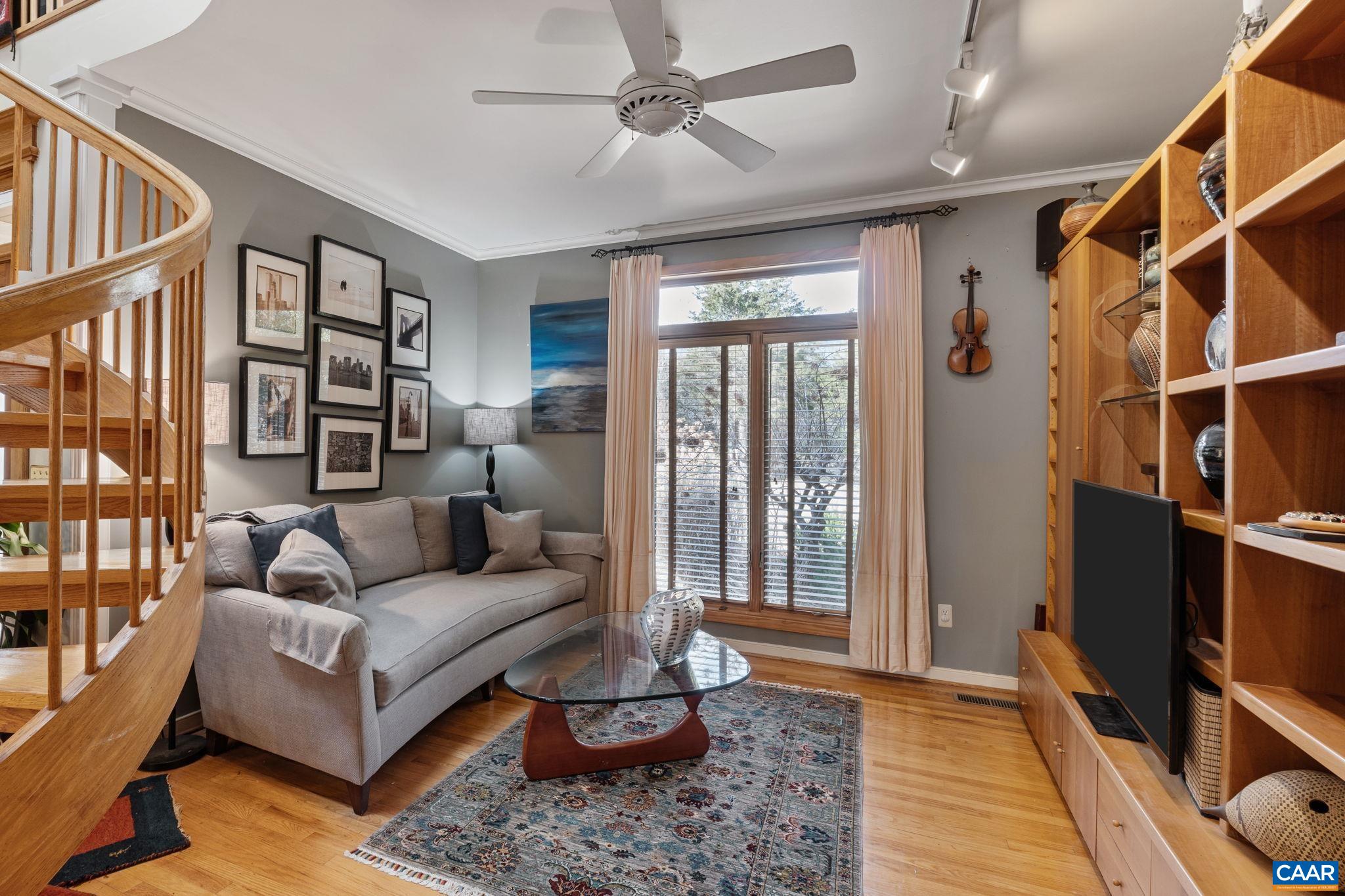 379 CEDAR MEADOW DR