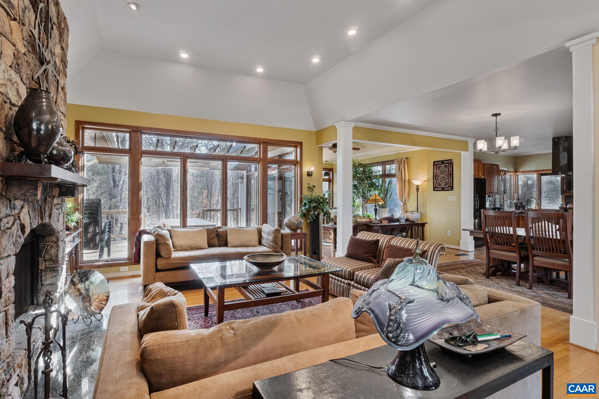 379 CEDAR MEADOW DR
