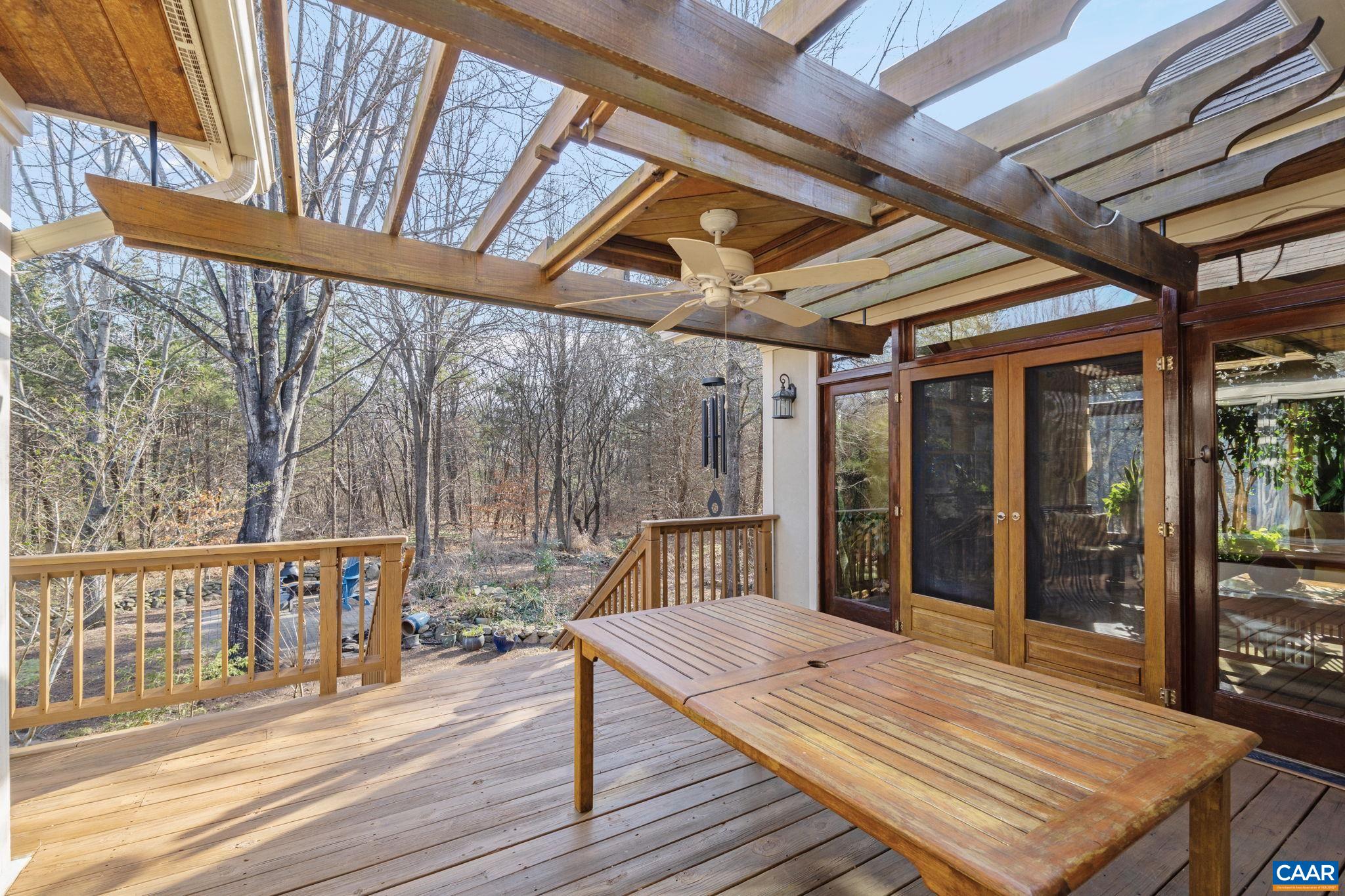 379 CEDAR MEADOW DR