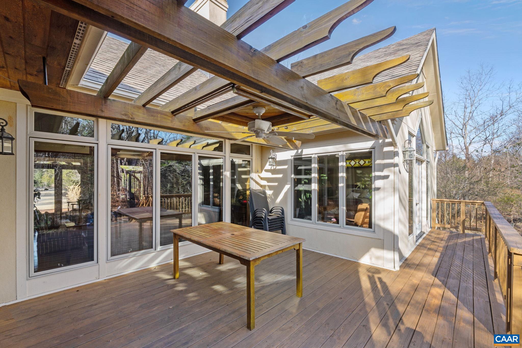 379 CEDAR MEADOW DR