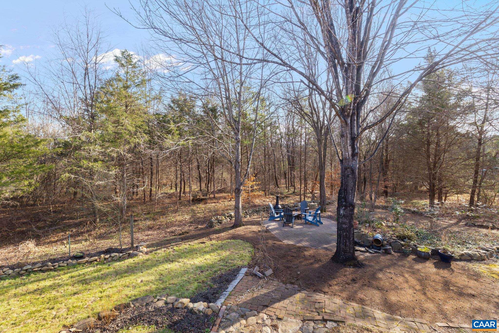 379 CEDAR MEADOW DR