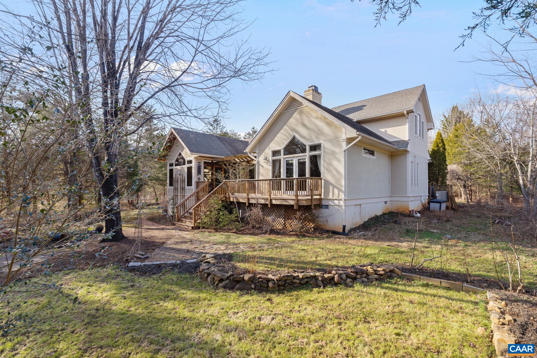 379 CEDAR MEADOW DR