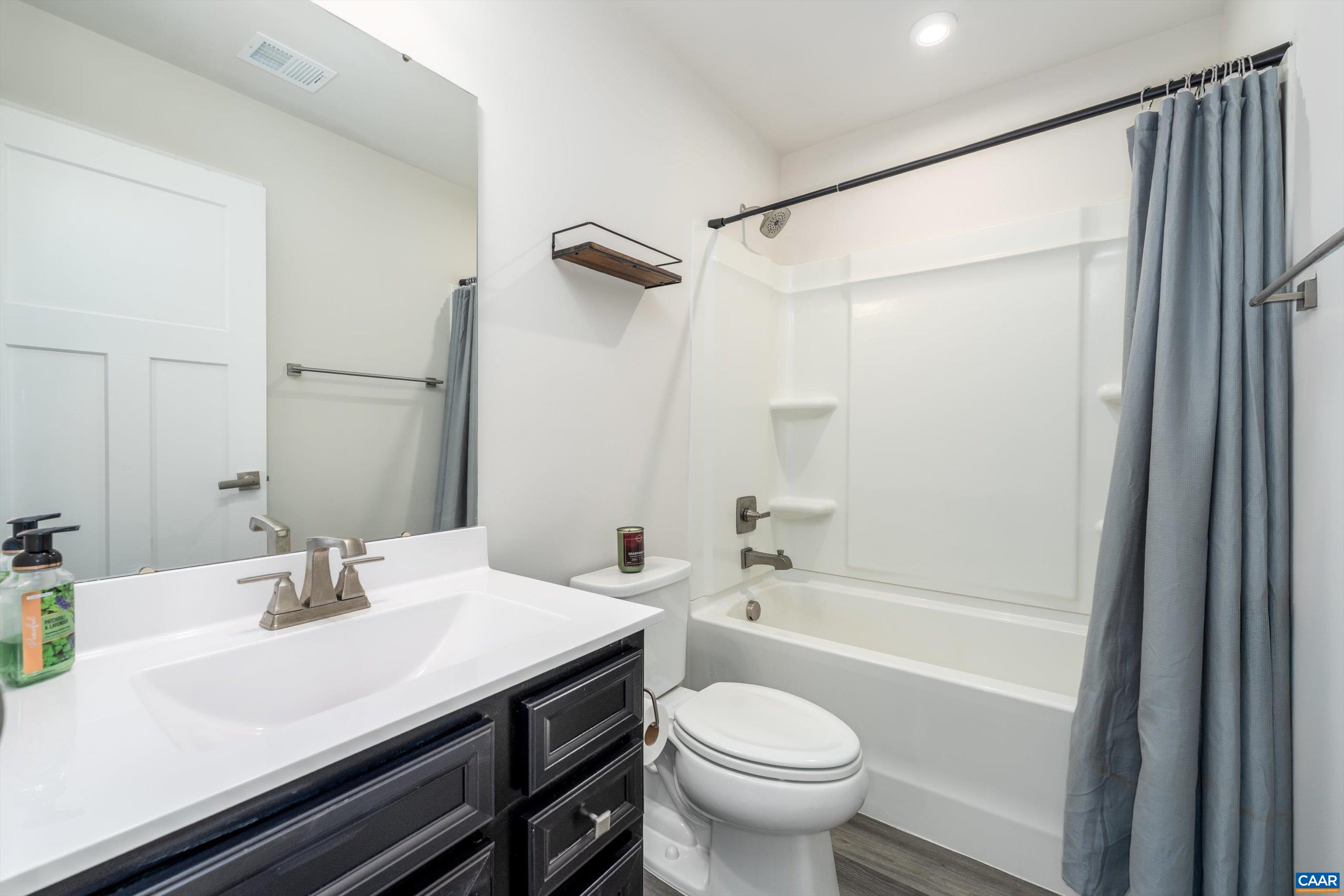 3229 ACADIA DR