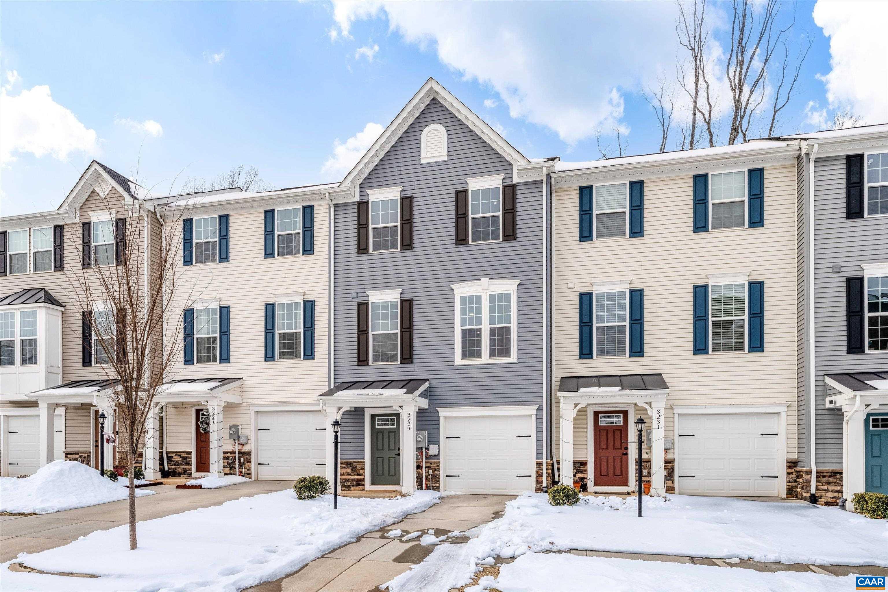 3229 ACADIA DR