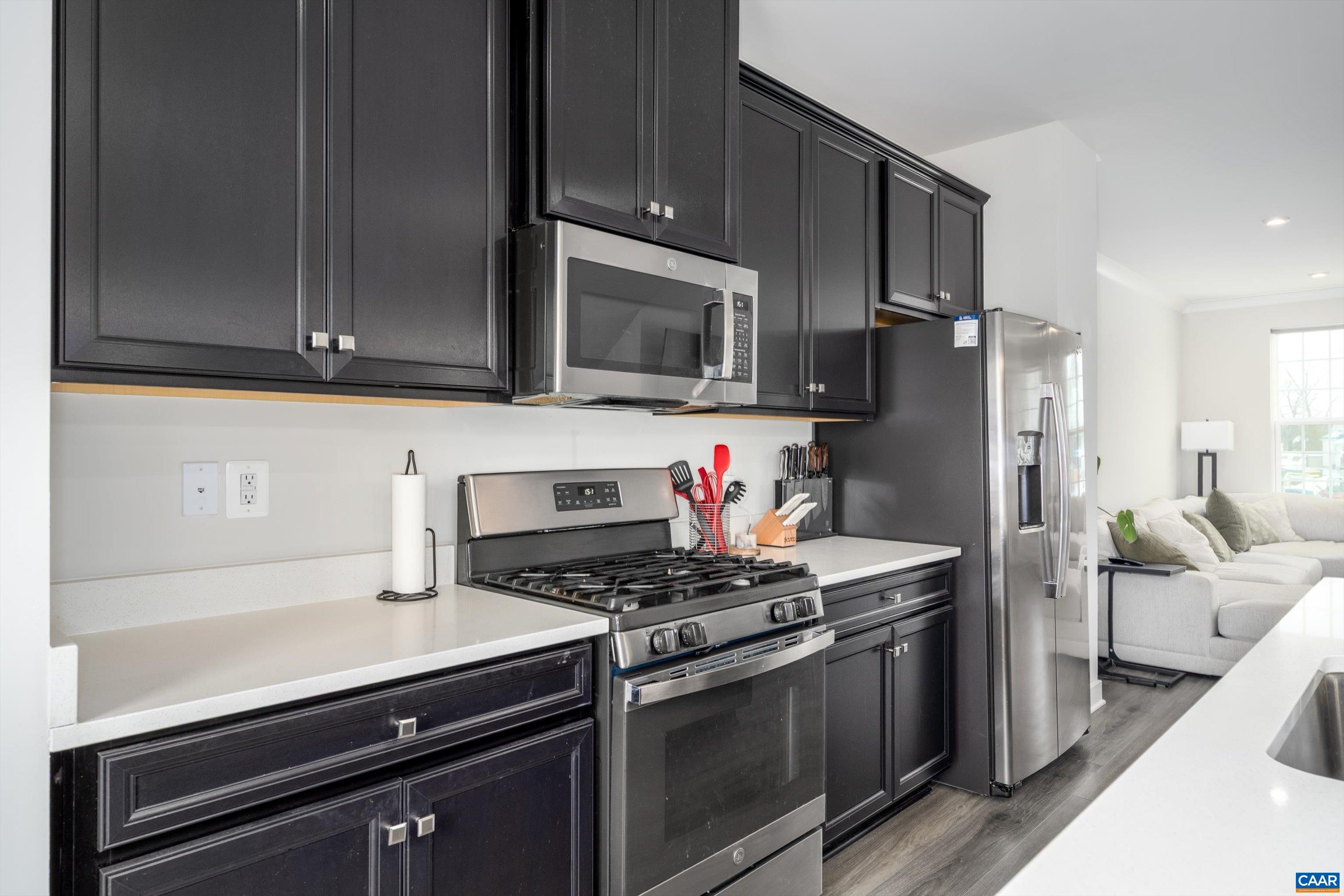 3229 ACADIA DR
