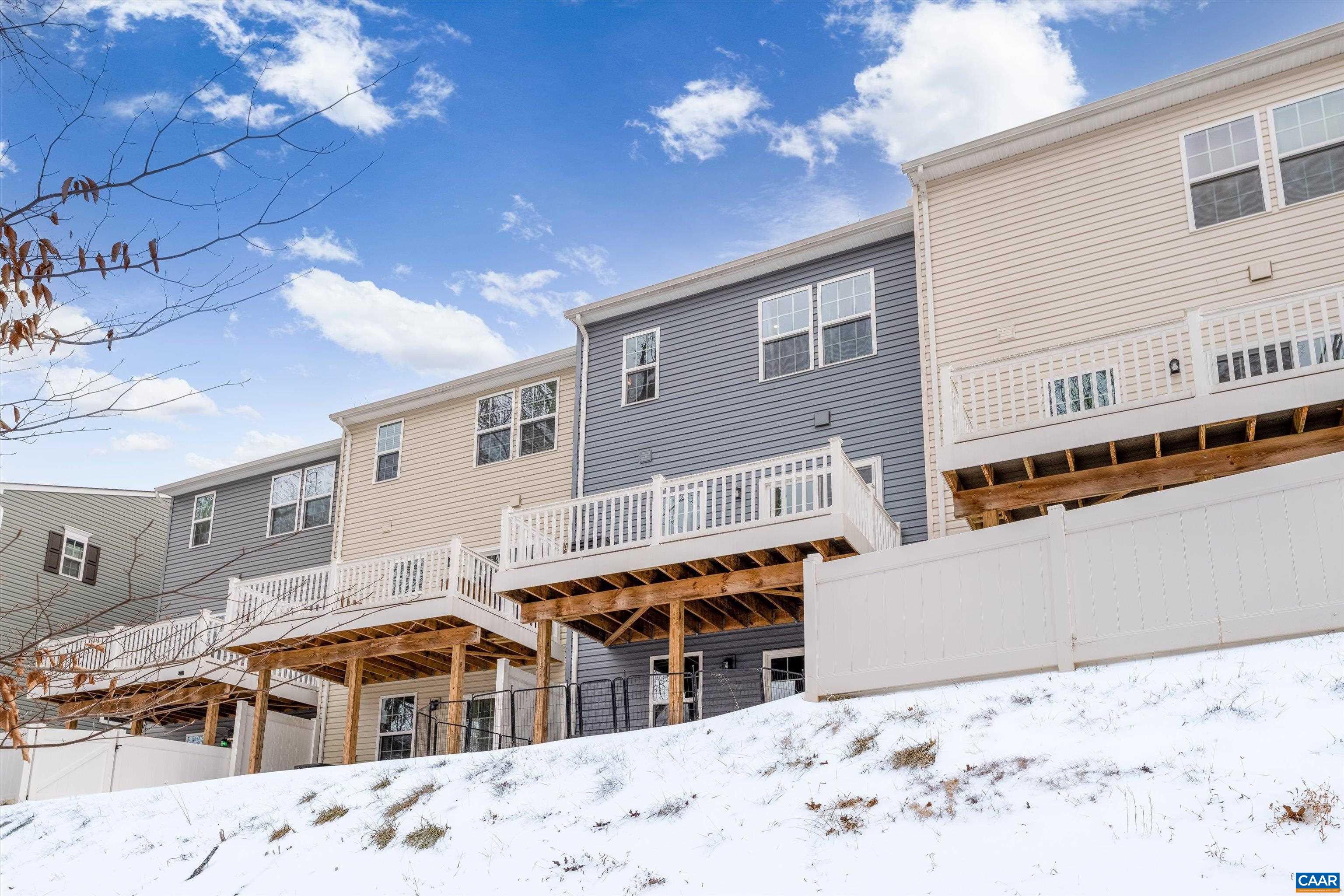 3229 ACADIA DR