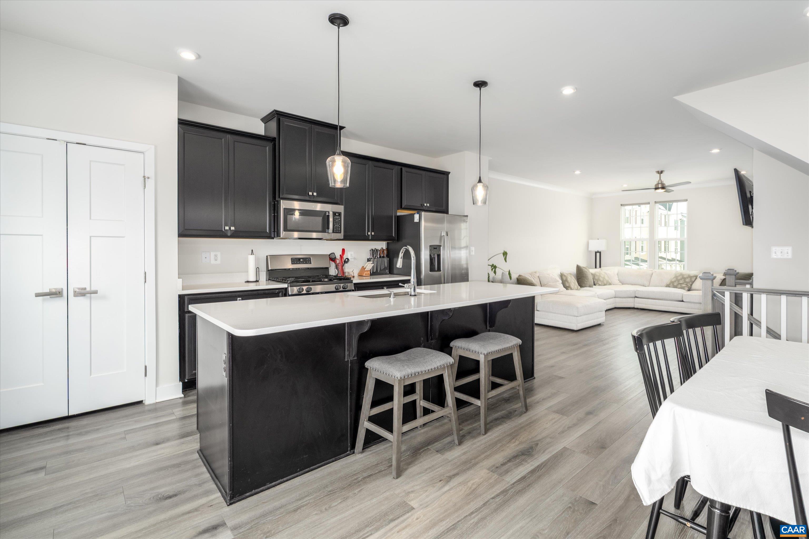 3229 ACADIA DR
