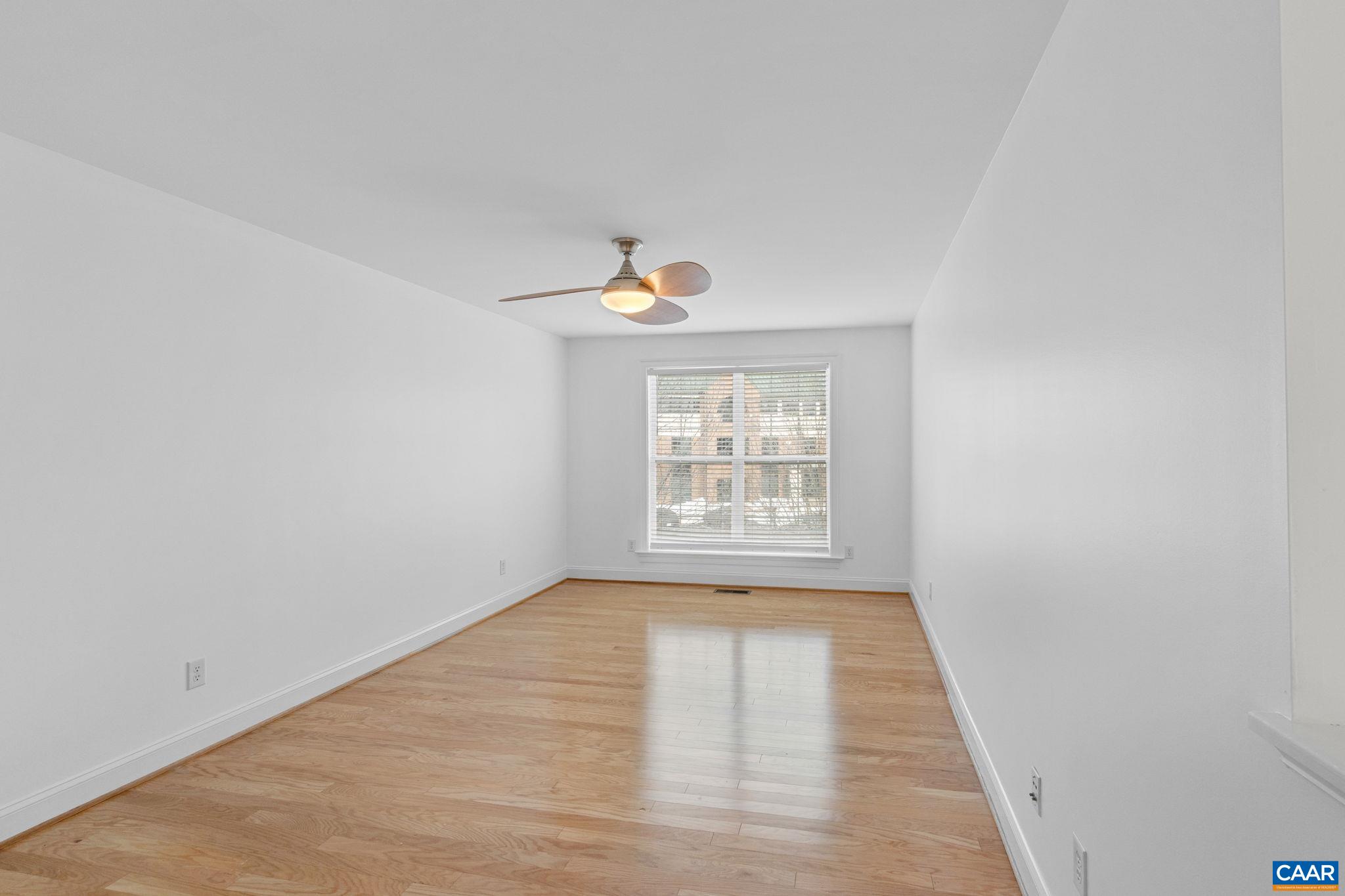 949 GLENWOOD STATION LN Unit: 202