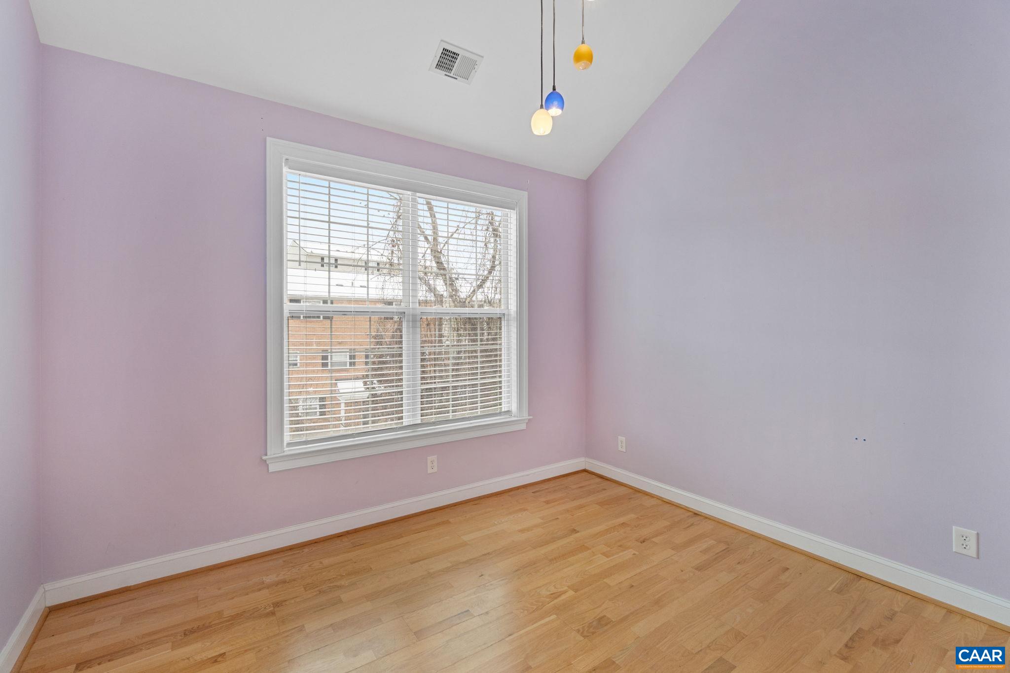 949 GLENWOOD STATION LN Unit: 202