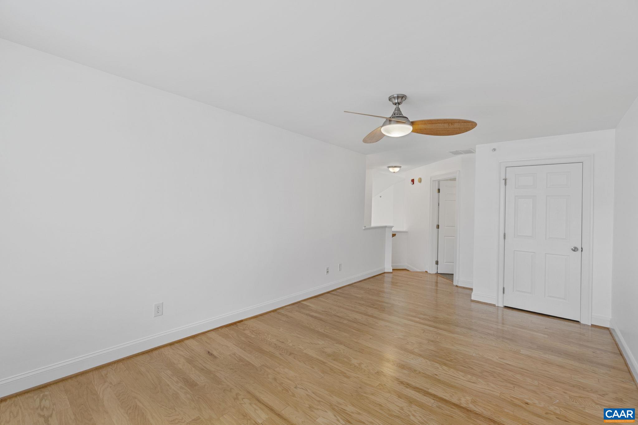 949 GLENWOOD STATION LN Unit: 202