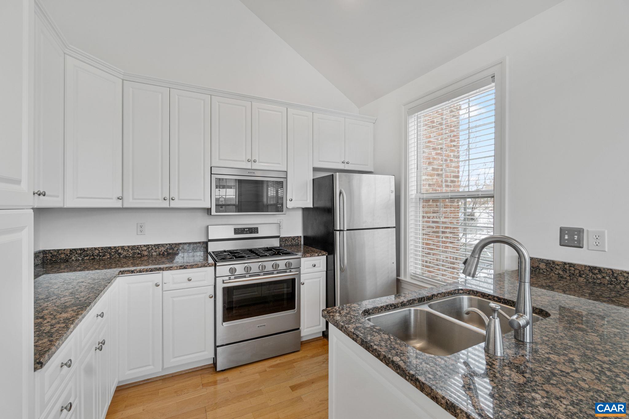 949 GLENWOOD STATION LN Unit: 202