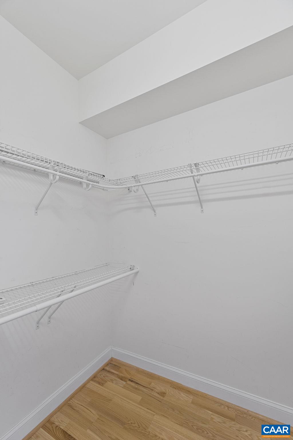 949 GLENWOOD STATION LN Unit: 202