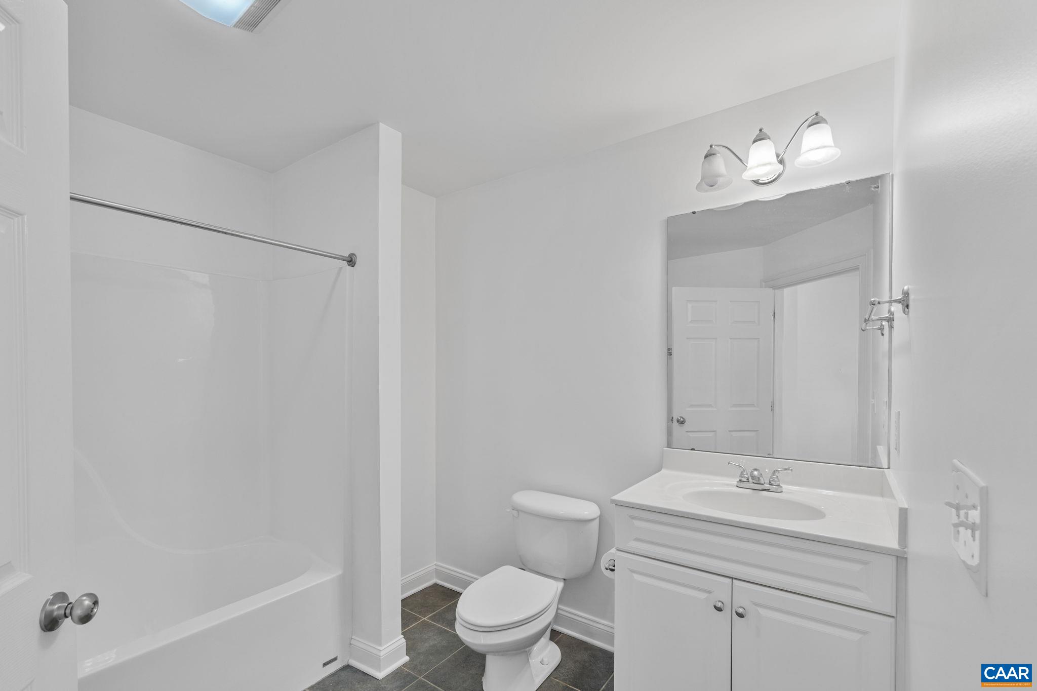 949 GLENWOOD STATION LN Unit: 202