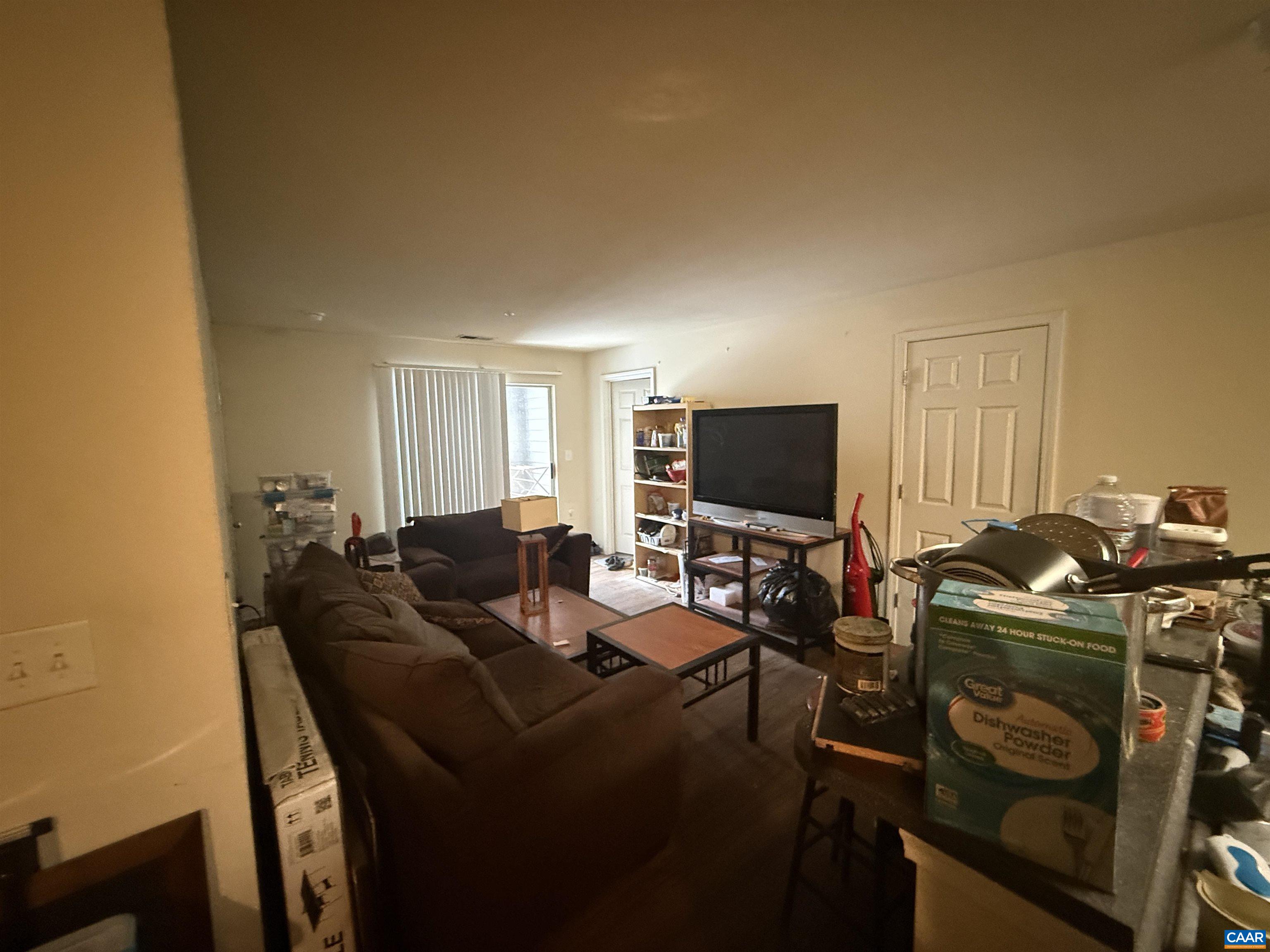 190 YELLOWSTONE DR Unit: 201